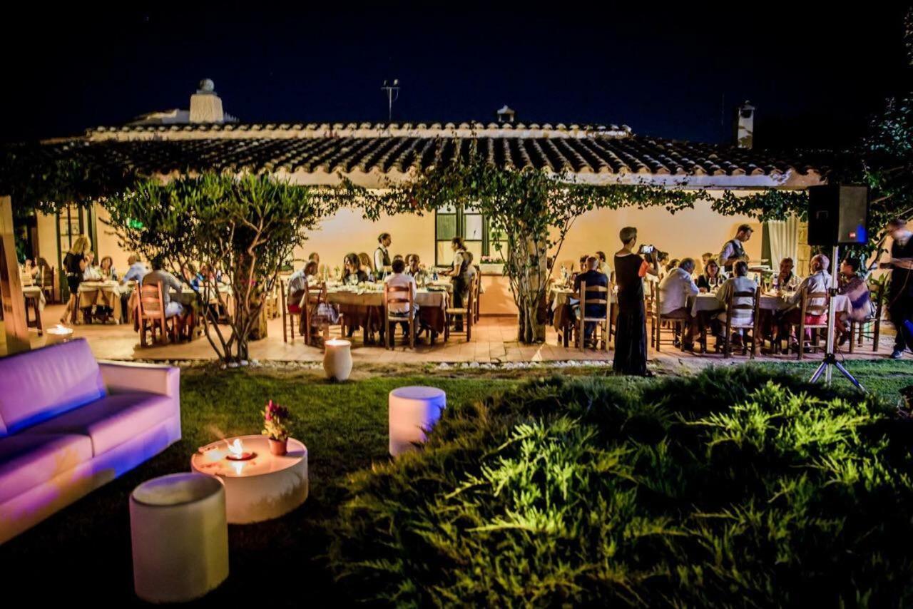 Hotel Ristorante Sa Pedrera カブラス エクステリア 写真